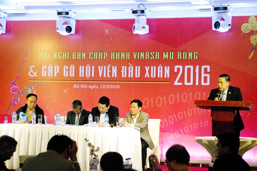 Ông Phan Quang Minh – Trưởng ban Kiểm tra VINASA Báo cáo công tác kiểm tra 2015
